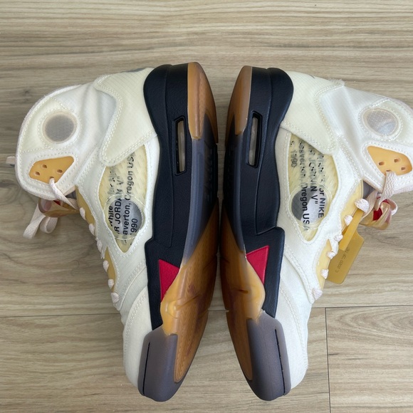 Jordan 5 “Off-White” - Picture 7 of 13
